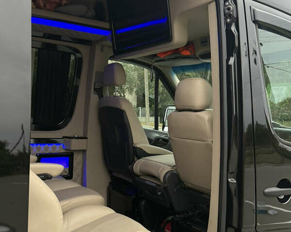 Черный Мерседес Sprinter, объемом двигателя 2.99 л и пробегом 306 тыс. км за 52000 $, фото 20 на Automoto.ua