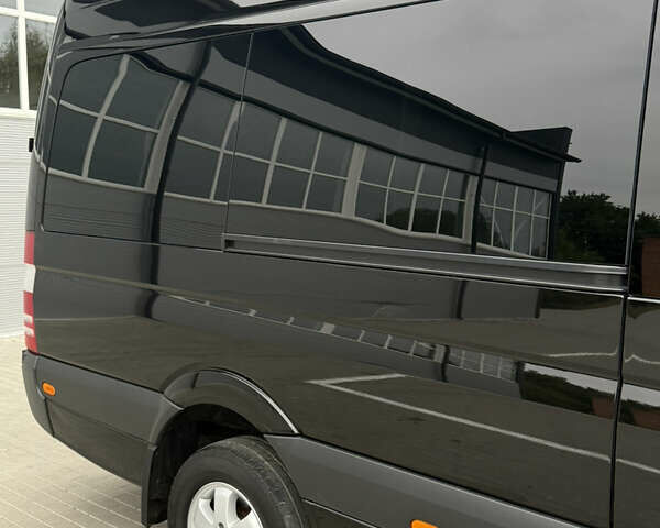 Черный Мерседес Sprinter, объемом двигателя 2.99 л и пробегом 306 тыс. км за 52000 $, фото 13 на Automoto.ua