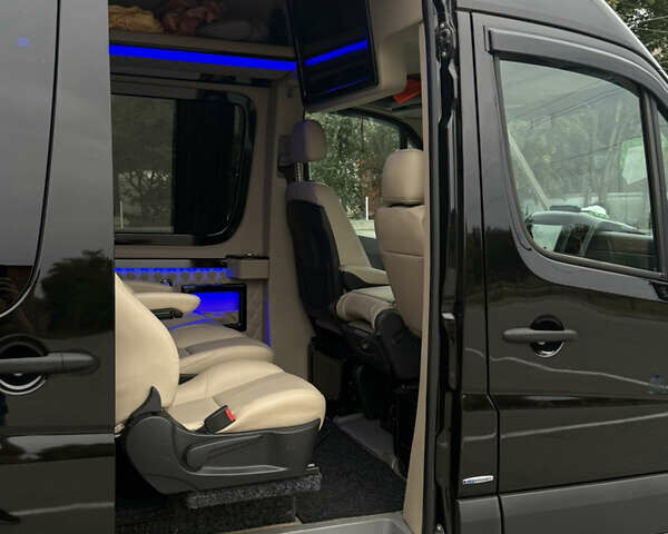 Черный Мерседес Sprinter, объемом двигателя 2.99 л и пробегом 306 тыс. км за 52000 $, фото 18 на Automoto.ua
