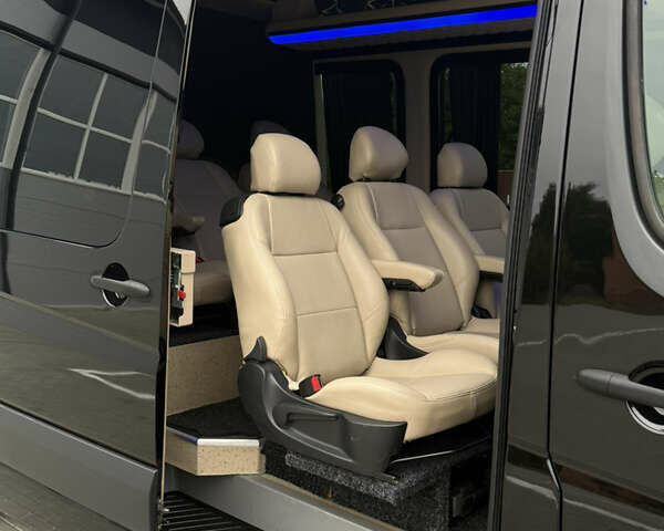 Черный Мерседес Sprinter, объемом двигателя 2.99 л и пробегом 306 тыс. км за 52000 $, фото 19 на Automoto.ua