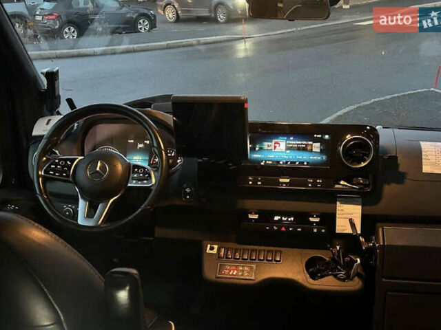 Черный Мерседес Sprinter, объемом двигателя 3 л и пробегом 345 тыс. км за 74900 $, фото 4 на Automoto.ua