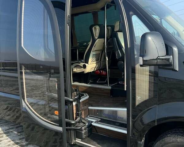 Черный Мерседес Sprinter, объемом двигателя 0 л и пробегом 49 тыс. км за 137343 $, фото 8 на Automoto.ua