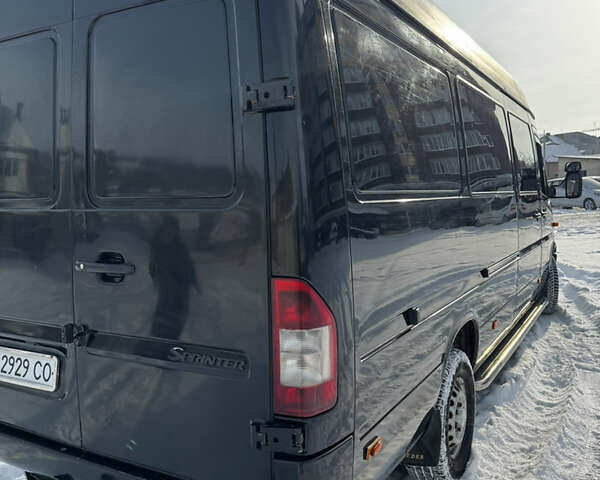 Чорний Мерседес Sprinter, об'ємом двигуна 2.69 л та пробігом 495 тис. км за 12700 $, фото 16 на Automoto.ua