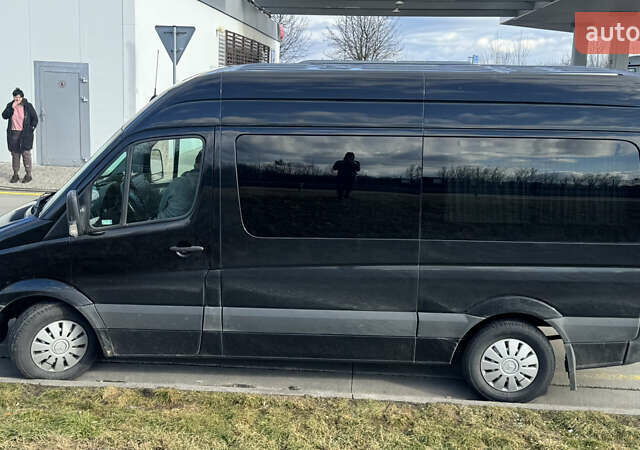 Черный Мерседес Sprinter, объемом двигателя 3.22 л и пробегом 750 тыс. км за 11500 $, фото 3 на Automoto.ua