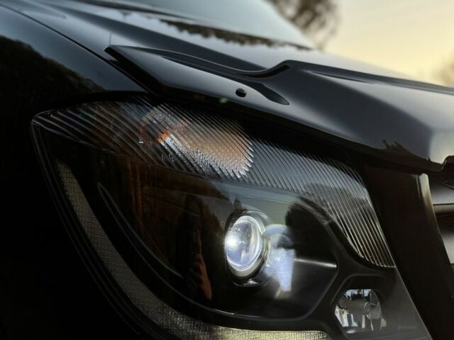 Чорний Мерседес Sprinter, об'ємом двигуна 3 л та пробігом 320 тис. км за 35000 $, фото 3 на Automoto.ua