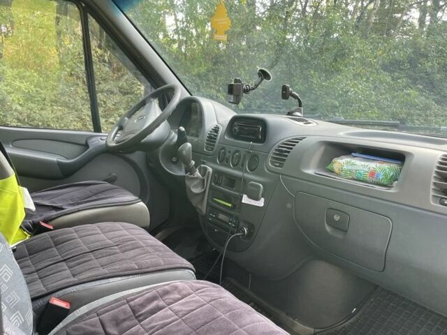Чорний Мерседес Sprinter, об'ємом двигуна 2.1 л та пробігом 450 тис. км за 15300 $, фото 5 на Automoto.ua