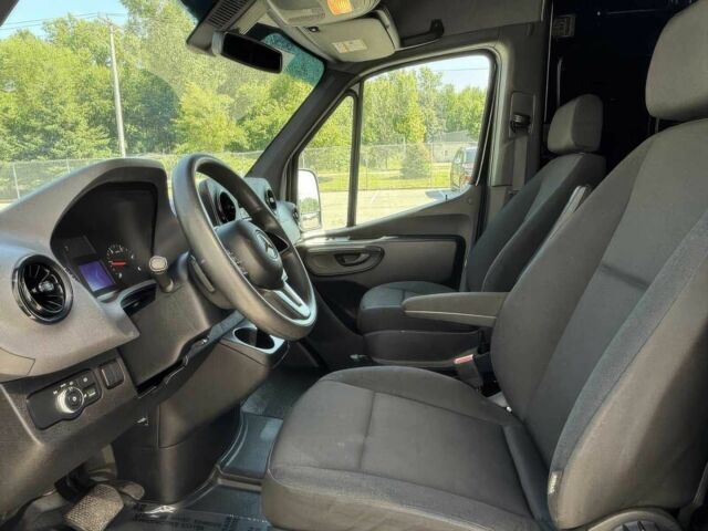 Черный Мерседес Sprinter, объемом двигателя 3 л и пробегом 55 тыс. км за 14700 $, фото 8 на Automoto.ua