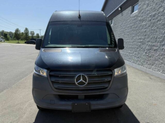 Черный Мерседес Sprinter, объемом двигателя 3 л и пробегом 55 тыс. км за 14700 $, фото 1 на Automoto.ua