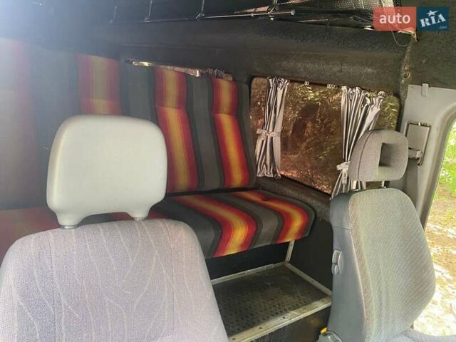 Чорний Мерседес Sprinter, об'ємом двигуна 2.3 л та пробігом 280 тис. км за 9500 $, фото 1 на Automoto.ua