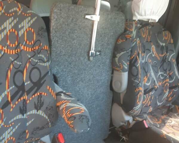 Черный Мерседес Sprinter, объемом двигателя 2.9 л и пробегом 100 тыс. км за 7200 $, фото 5 на Automoto.ua