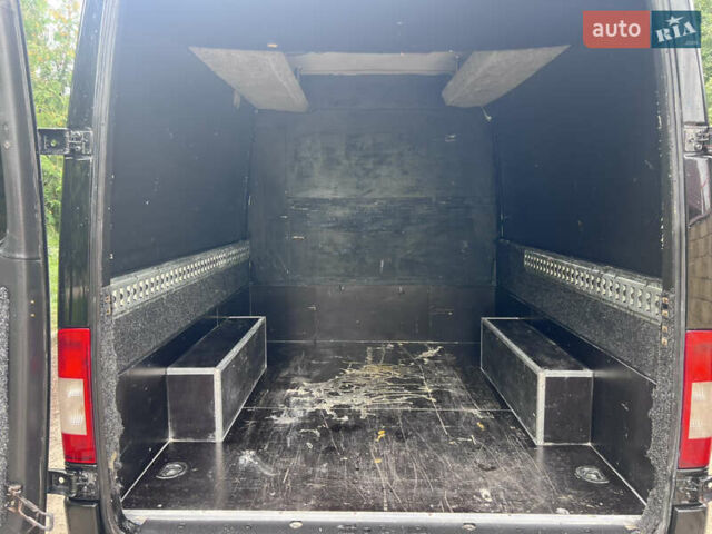 Черный Мерседес Sprinter, объемом двигателя 2.1 л и пробегом 475 тыс. км за 11200 $, фото 22 на Automoto.ua