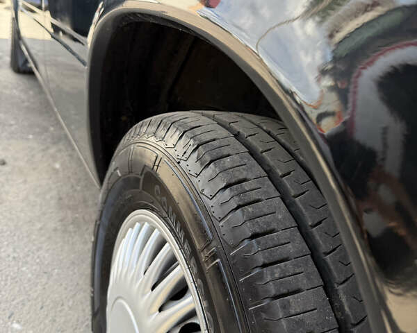 Черный Мерседес Sprinter, объемом двигателя 2.1 л и пробегом 475 тыс. км за 11200 $, фото 12 на Automoto.ua