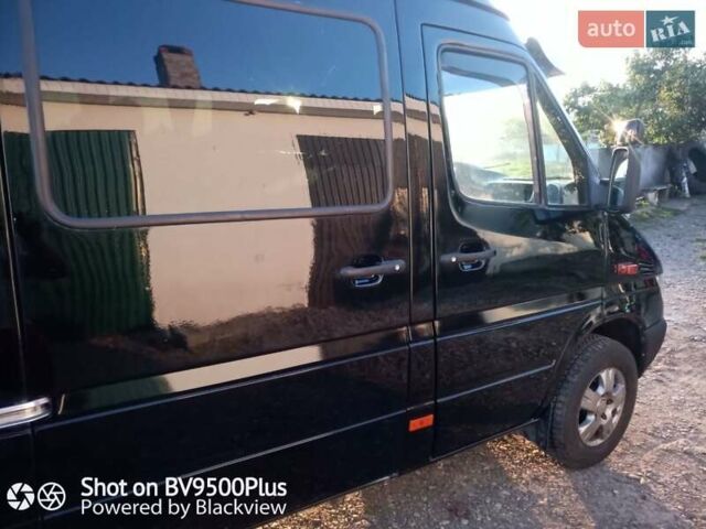 Черный Мерседес Sprinter, объемом двигателя 2.7 л и пробегом 23 тыс. км за 10500 $, фото 4 на Automoto.ua