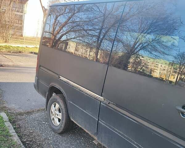 Черный Мерседес Sprinter, объемом двигателя 2.15 л и пробегом 678 тыс. км за 7500 $, фото 1 на Automoto.ua