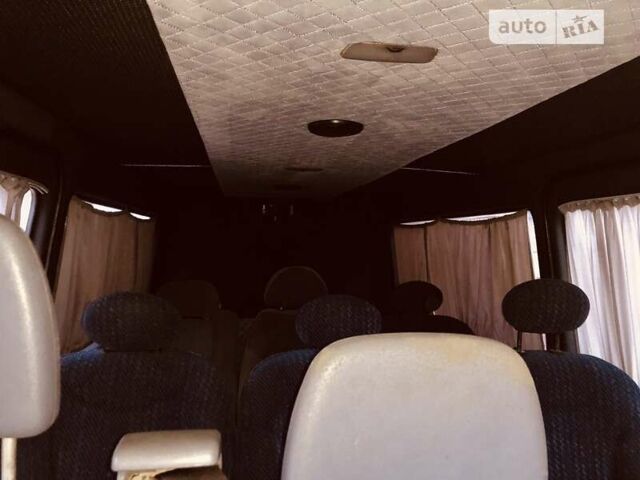 Чорний Мерседес Sprinter, об'ємом двигуна 0 л та пробігом 172 тис. км за 9300 $, фото 5 на Automoto.ua