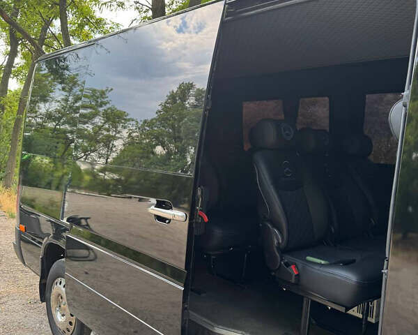 Черный Мерседес Sprinter, объемом двигателя 2.7 л и пробегом 500 тыс. км за 13500 $, фото 5 на Automoto.ua