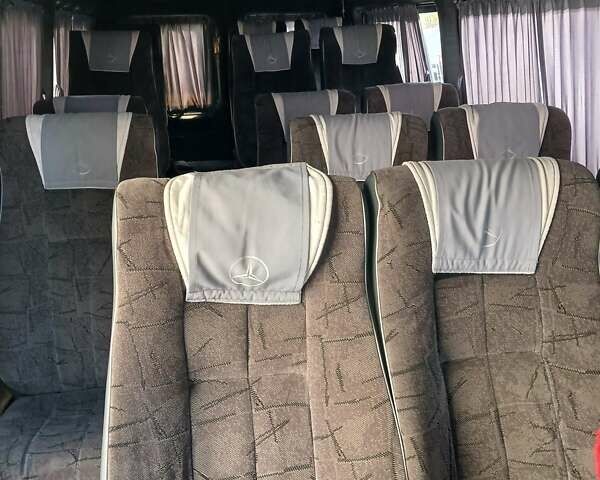 Чорний Мерседес Sprinter, об'ємом двигуна 2.1 л та пробігом 600 тис. км за 9500 $, фото 5 на Automoto.ua