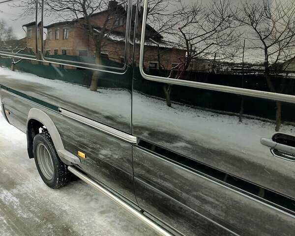 Черный Мерседес Sprinter, объемом двигателя 2.7 л и пробегом 450 тыс. км за 18000 $, фото 25 на Automoto.ua