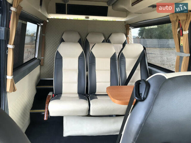 Черный Мерседес Sprinter, объемом двигателя 0 л и пробегом 280 тыс. км за 15500 $, фото 9 на Automoto.ua