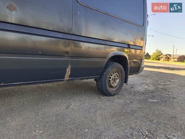Черный Мерседес Sprinter, объемом двигателя 0 л и пробегом 590 тыс. км за 6800 $, фото 16 на Automoto.ua
