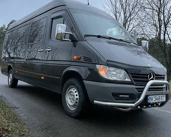 Чорний Мерседес Sprinter, об'ємом двигуна 2.2 л та пробігом 360 тис. км за 14500 $, фото 1 на Automoto.ua