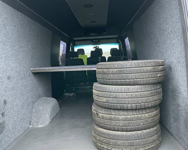 Чорний Мерседес Sprinter, об'ємом двигуна 2.2 л та пробігом 360 тис. км за 14500 $, фото 11 на Automoto.ua