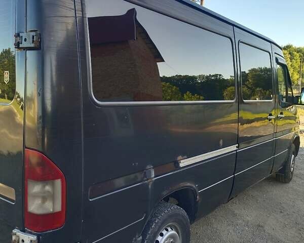 Черный Мерседес Sprinter, объемом двигателя 0 л и пробегом 590 тыс. км за 6800 $, фото 18 на Automoto.ua