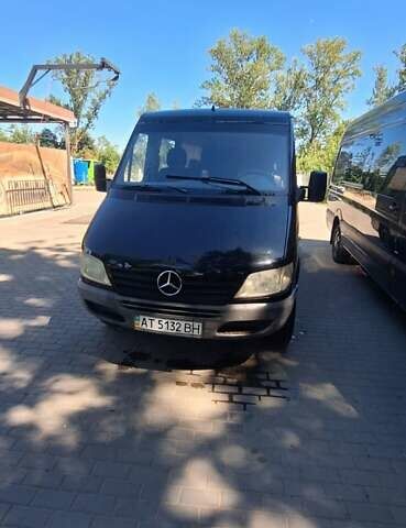 Черный Мерседес Sprinter, объемом двигателя 2.15 л и пробегом 476 тыс. км за 8000 $, фото 1 на Automoto.ua