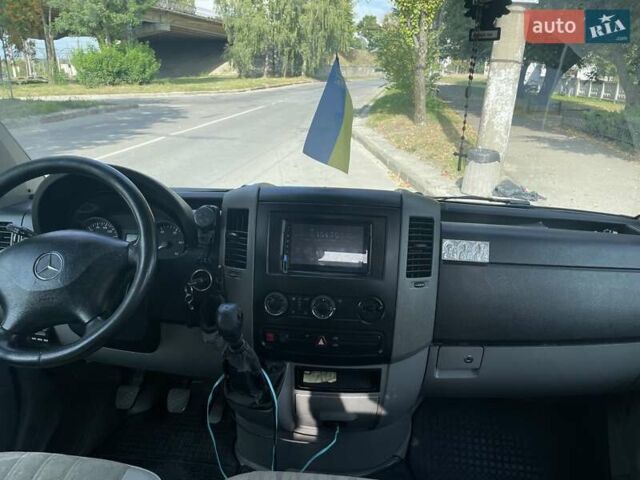 Черный Мерседес Sprinter, объемом двигателя 2.15 л и пробегом 395 тыс. км за 7900 $, фото 9 на Automoto.ua