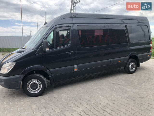 Черный Мерседес Sprinter, объемом двигателя 3 л и пробегом 530 тыс. км за 16600 $, фото 5 на Automoto.ua