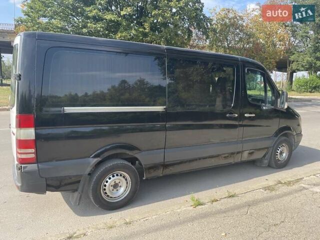 Черный Мерседес Sprinter, объемом двигателя 2.15 л и пробегом 395 тыс. км за 7900 $, фото 1 на Automoto.ua