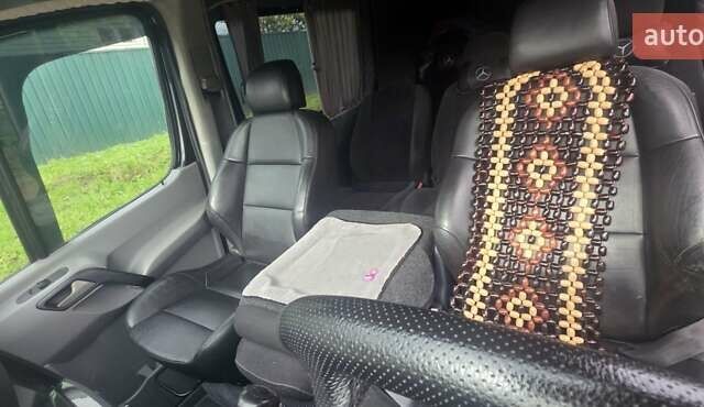 Черный Мерседес Sprinter, объемом двигателя 0 л и пробегом 240 тыс. км за 17900 $, фото 13 на Automoto.ua