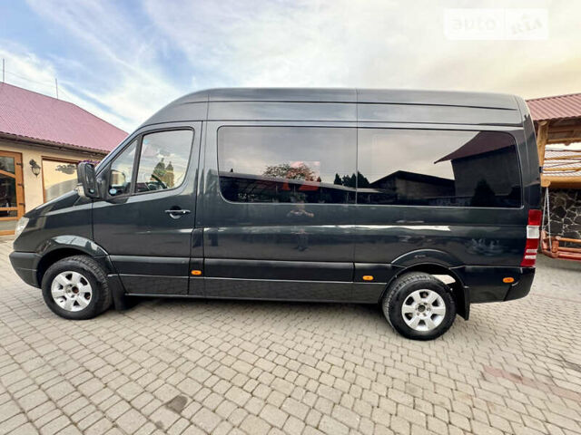 Черный Мерседес Sprinter, объемом двигателя 2.15 л и пробегом 300 тыс. км за 12800 $, фото 8 на Automoto.ua