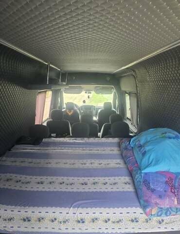 Черный Мерседес Sprinter, объемом двигателя 0 л и пробегом 240 тыс. км за 17900 $, фото 10 на Automoto.ua