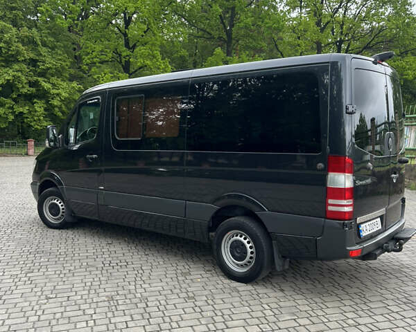 Черный Мерседес Sprinter, объемом двигателя 3 л и пробегом 740 тыс. км за 11884 $, фото 7 на Automoto.ua