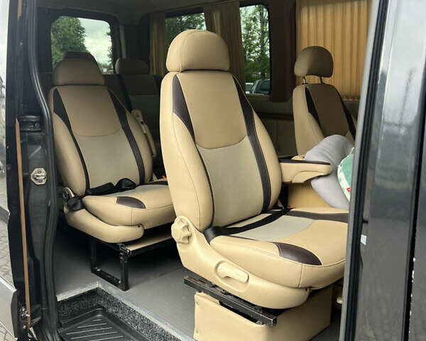 Черный Мерседес Sprinter, объемом двигателя 3 л и пробегом 740 тыс. км за 11884 $, фото 21 на Automoto.ua