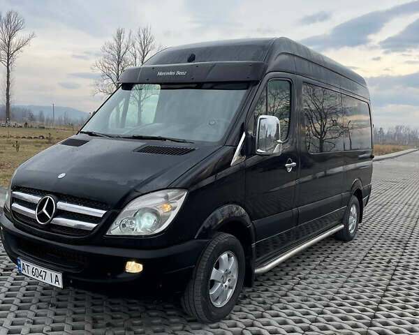 Черный Мерседес Sprinter, объемом двигателя 2.99 л и пробегом 650 тыс. км за 16000 $, фото 13 на Automoto.ua