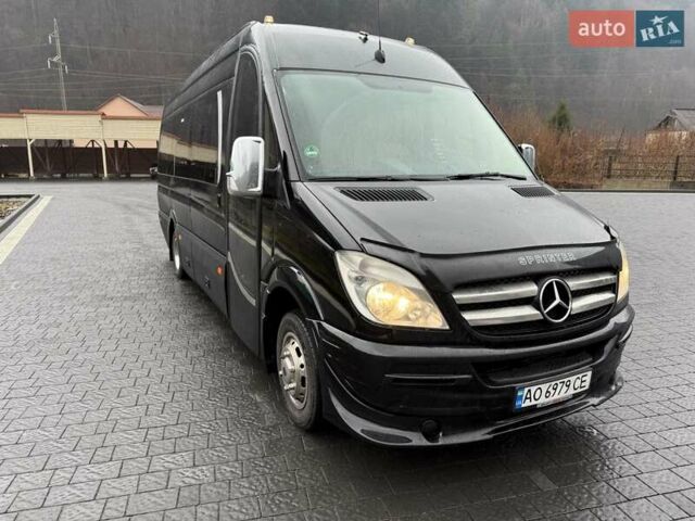 Черный Мерседес Sprinter, объемом двигателя 2.99 л и пробегом 670 тыс. км за 33999 $, фото 9 на Automoto.ua