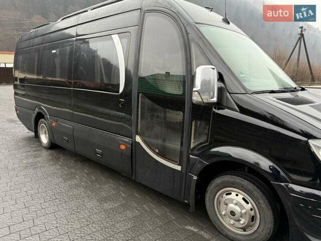 Черный Мерседес Sprinter, объемом двигателя 2.99 л и пробегом 670 тыс. км за 33999 $, фото 10 на Automoto.ua