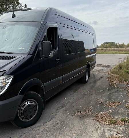 Черный Мерседес Sprinter, объемом двигателя 2.99 л и пробегом 273 тыс. км за 35000 $, фото 3 на Automoto.ua