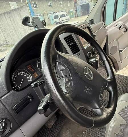 Черный Мерседес Sprinter, объемом двигателя 2.99 л и пробегом 273 тыс. км за 35000 $, фото 1 на Automoto.ua