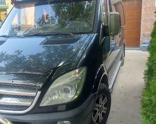 Черный Мерседес Sprinter, объемом двигателя 3 л и пробегом 445 тыс. км за 24400 $, фото 28 на Automoto.ua