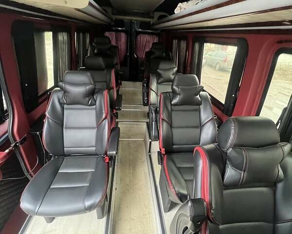 Черный Мерседес Sprinter, объемом двигателя 3.22 л и пробегом 998 тыс. км за 19000 $, фото 10 на Automoto.ua