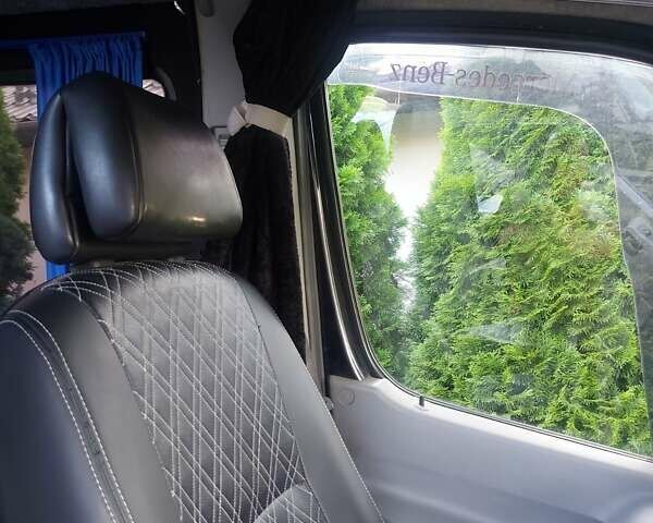 Черный Мерседес Sprinter, объемом двигателя 3 л и пробегом 445 тыс. км за 24400 $, фото 8 на Automoto.ua