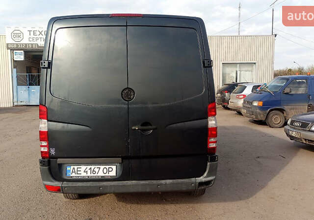 Черный Мерседес Sprinter, объемом двигателя 2.14 л и пробегом 424 тыс. км за 8700 $, фото 10 на Automoto.ua