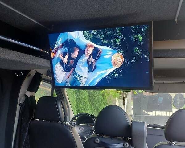 Черный Мерседес Sprinter, объемом двигателя 3 л и пробегом 445 тыс. км за 24400 $, фото 23 на Automoto.ua