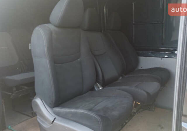 Черный Мерседес Sprinter, объемом двигателя 2.14 л и пробегом 424 тыс. км за 8700 $, фото 12 на Automoto.ua