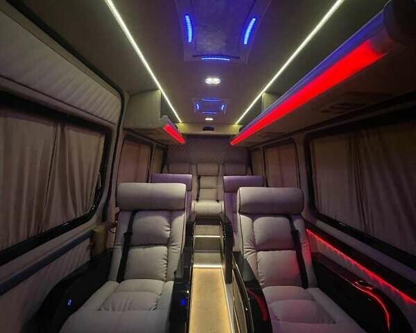 Чорний Мерседес Sprinter, об'ємом двигуна 2.14 л та пробігом 450 тис. км за 26500 $, фото 21 на Automoto.ua