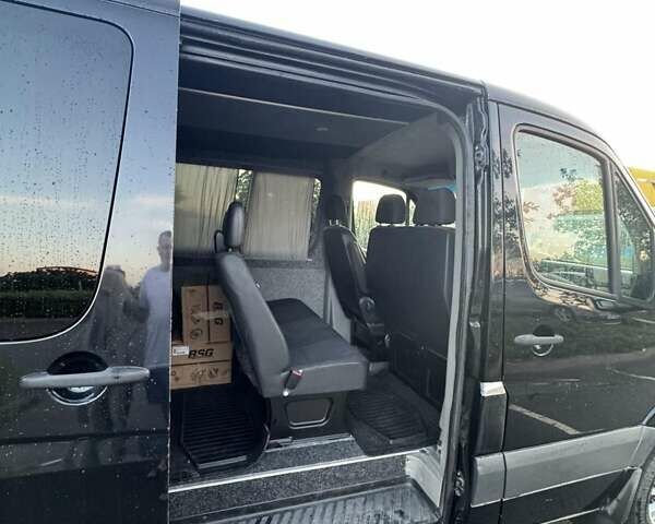 Черный Мерседес Sprinter, объемом двигателя 2.2 л и пробегом 610 тыс. км за 15900 $, фото 6 на Automoto.ua