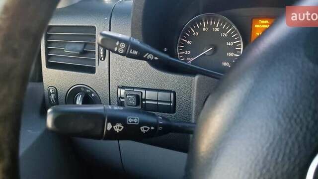 Черный Мерседес Sprinter, объемом двигателя 2.99 л и пробегом 700 тыс. км за 24000 $, фото 1 на Automoto.ua